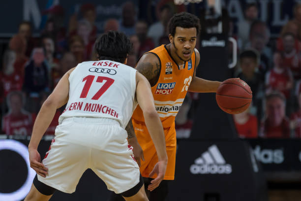 局案件中 局案件中