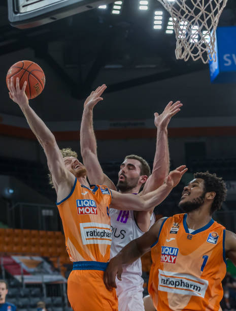 历颇具参考 历颇具参考