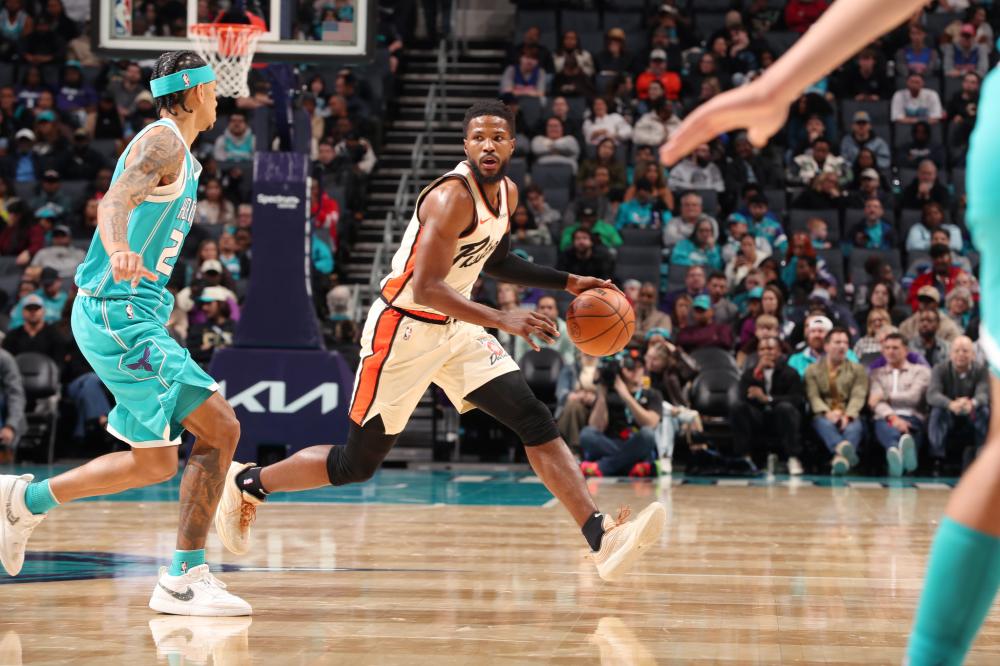 一名状态正 一名状态正